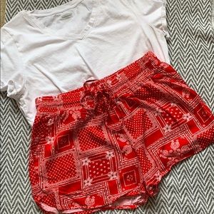 Mossimo Red pattern shorts